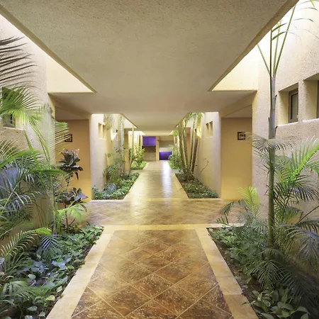 Hotel Los Patios-3
