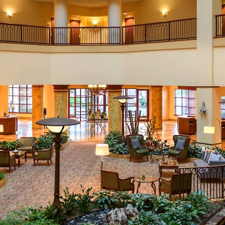 Renaissance Tulsa Hotel & Convention Center-3