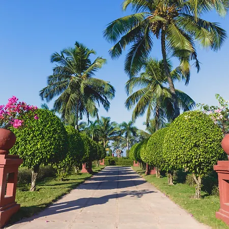 The Lalit Golf & Spa Resort Goa-2