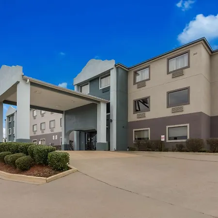 Quality Inn & Suites Pearl-Jackson-3