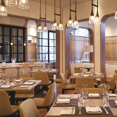 Four Seasons Hotel Miami-3