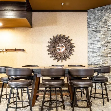 Prestige Mountain Resort Rossland-3