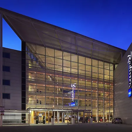 Radisson Blu Hotel London Stansted Airport-3