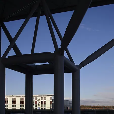 Radisson Blu Hotel London Stansted Airport-2