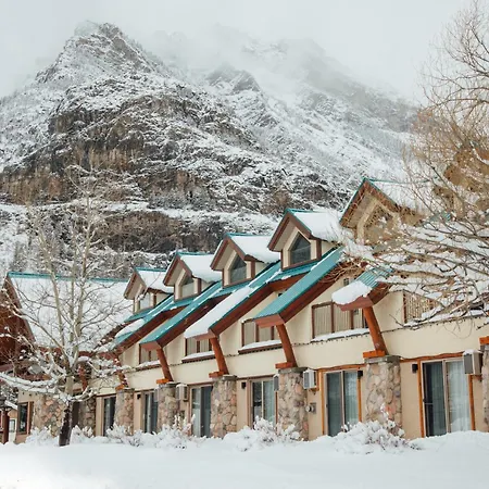 Waterton Glacier Suites-3
