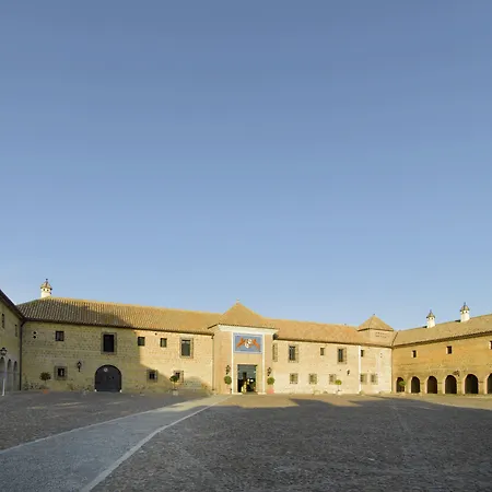 Parador De Carmona-2