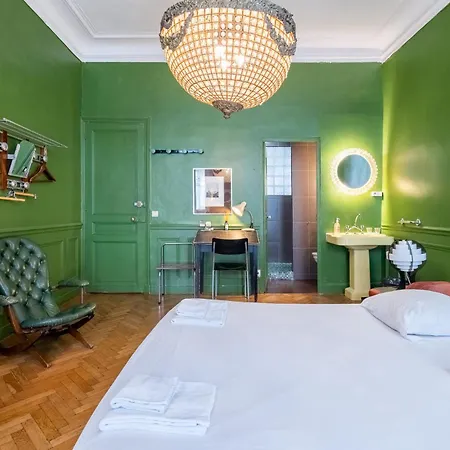 Pension Edelweiss Marseille-3