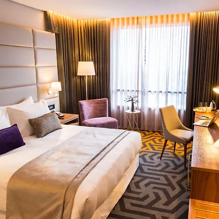 Hotel 2 Fevrier-2