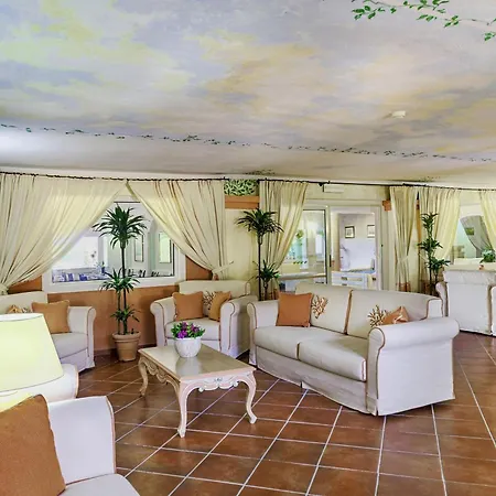 Colonna Beach Hotel Marinella-3
