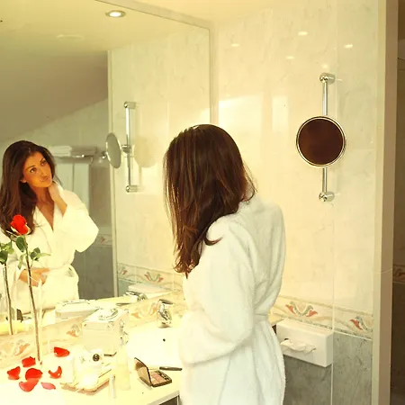 Ski Plaza Hotel & Wellness-3