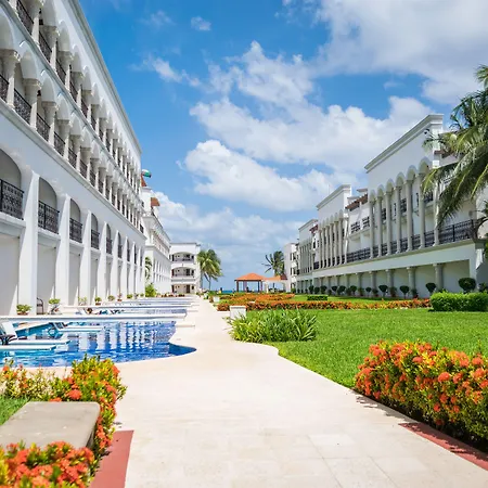 Hyatt Vivid Playa Del Carmen All-Inclusive Adult Only Resort-2