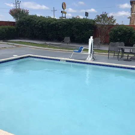 Quality Inn Madisonville-3