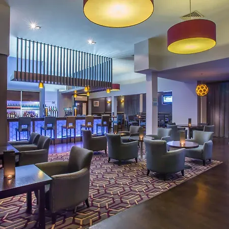 Maldron Hotel Dublin Airport-2