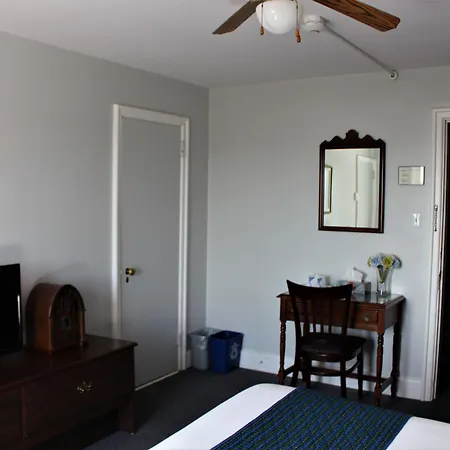 Braeside Country Inn-2
