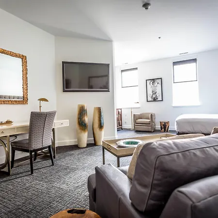 The Delafield Hotel-3