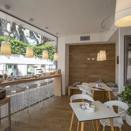 Hotel Concord - Nel Cuore Di Riccione-3