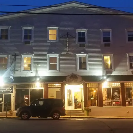 Smugglers Cove Inn-3