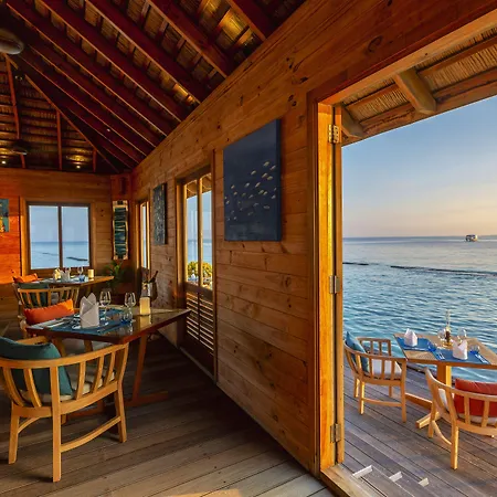 Komandoo Island Resort & Spa (Adults Only)-3