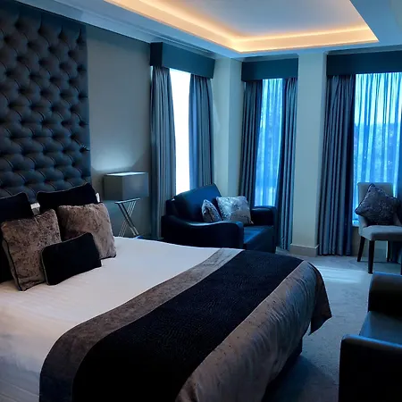 The Continental Hotel And Spa, Heathrow-3