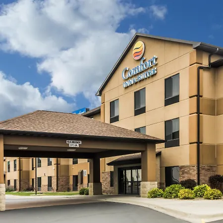 Comfort Inn & Suites Mitchell I-90-3