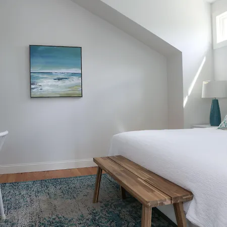 The Sea Breeze Inn-3