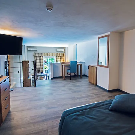 Aregai Marina Hotel & Residence-3