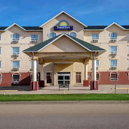 Days Inn By Wyndham Dawson Creek-3
