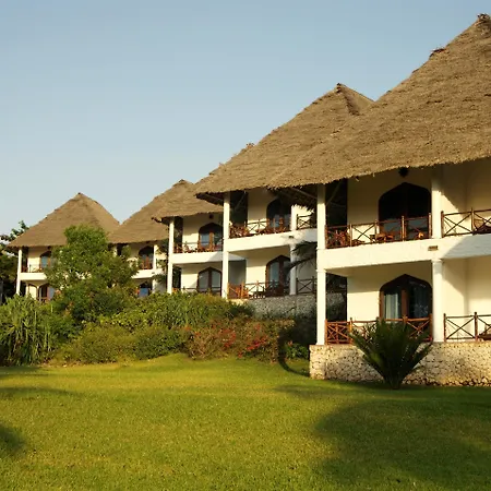 Bluebay Beach Resort & Spa-2