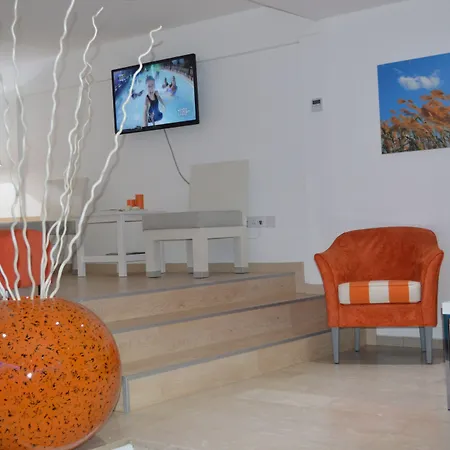Les Palmiers Beach Boutique Hotel & Luxury Apartments-3
