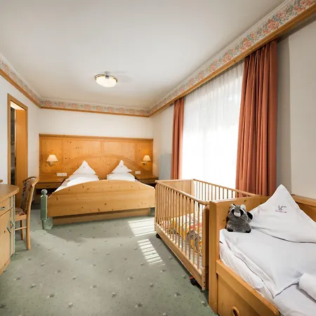 Hotel Adlernest-3