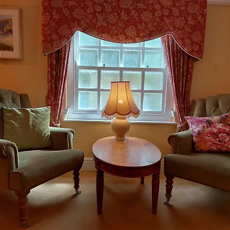 Rose In Vale Country House Hotel-3