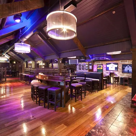 Court Yard Hotel-3