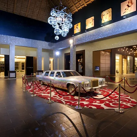 Hard Rock Hotel & Casino Punta Cana (Adults Only)-2