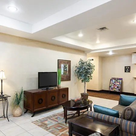 Comfort Inn & Suites Regional Medical Center-3
