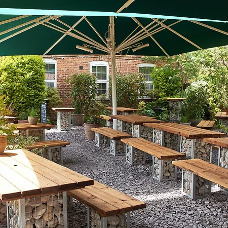 The Angel Inn Hotel-2