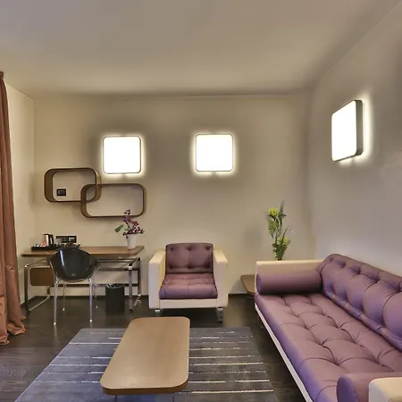 Palace Hotel Moderno-3