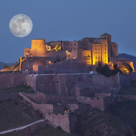 Parador De Cardona-2