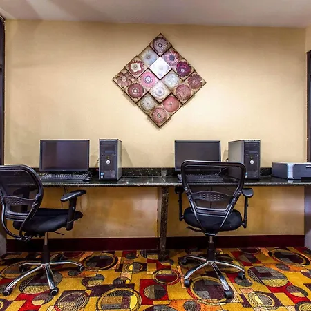 Comfort Suites Waycross-2