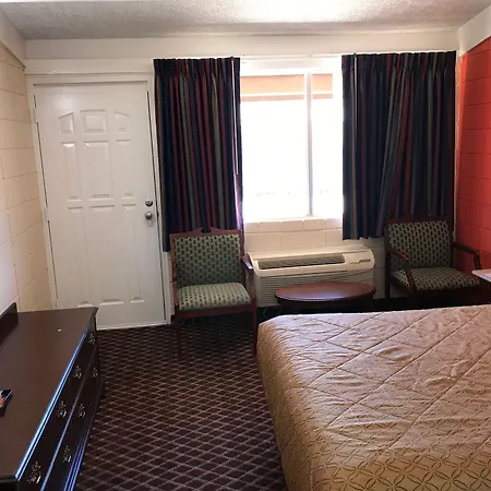 Rodeway Inn Nashville-3