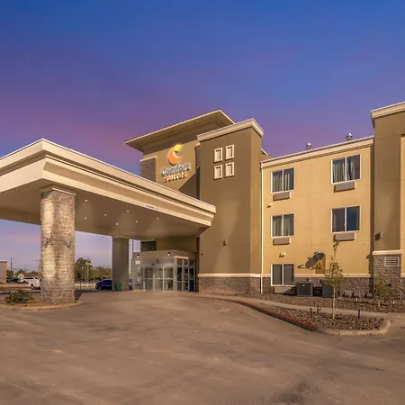 Comfort Suites Pecos-3