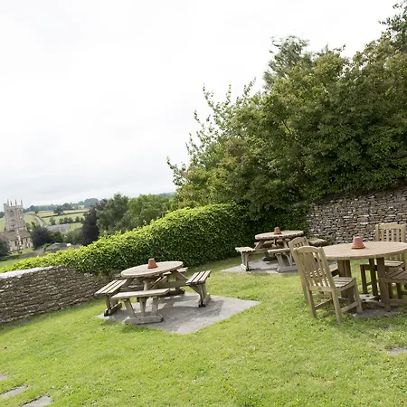 The George Inn & Plaine-2