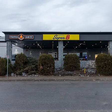 Super 8 By Wyndham Prince George-2