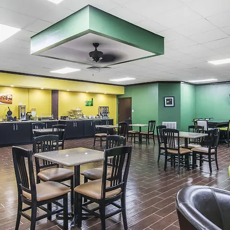 Quality Inn Hinesville - Fort Stewart Area-3