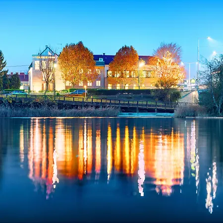 Strandhotel Alte Donau-2