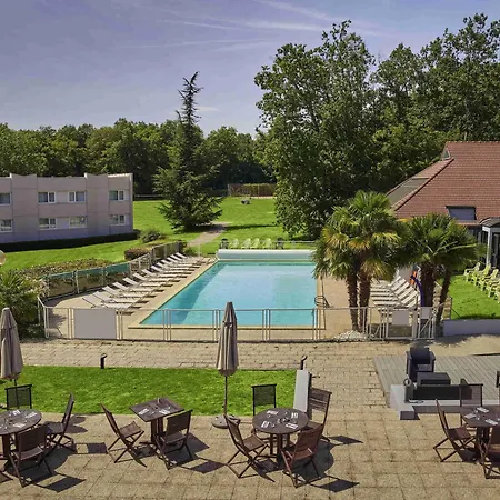 Novotel Fontainebleau Ury-3