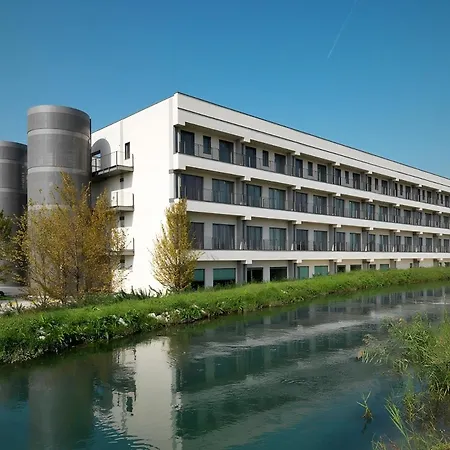 Una Hotels Le Terrazze Treviso Hotel & Residence-3