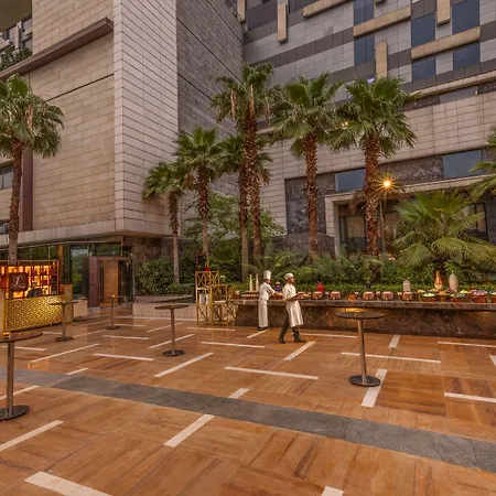 The Leela Ambience Convention Hotel Delhi-3