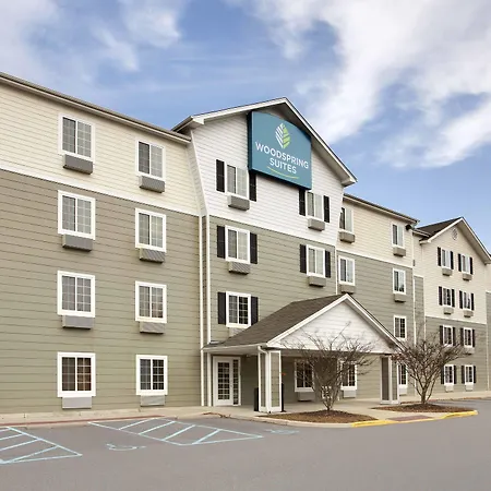 Woodspring Suites Williston-2
