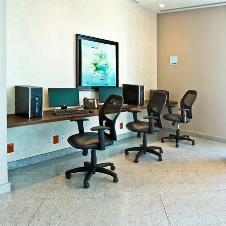 Holiday Inn Express & Suites Queretaro By Ihg-2
