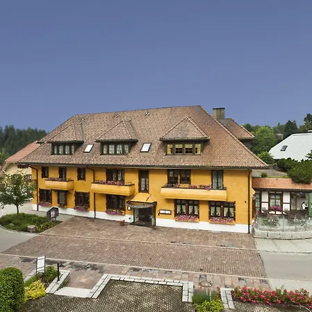 Bio- und Wellnesshotel Alpenblick-3